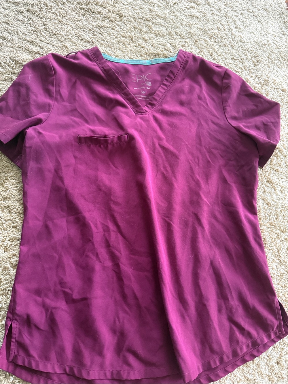 Women's Magenta V-Neck Scrub Top
